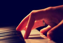 无声攻势！两队实力对决在即，胜利之路曲折